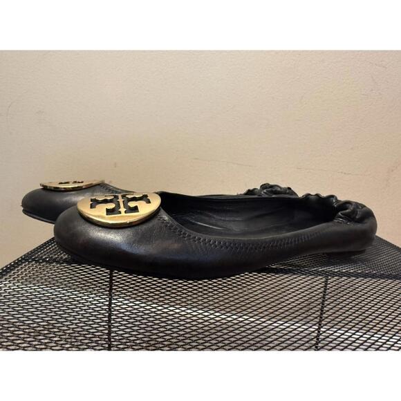 Tory Burch Leather Ballet Flats - Women’s 8 - Black W/ Gold Logo - Picture 2 of 6